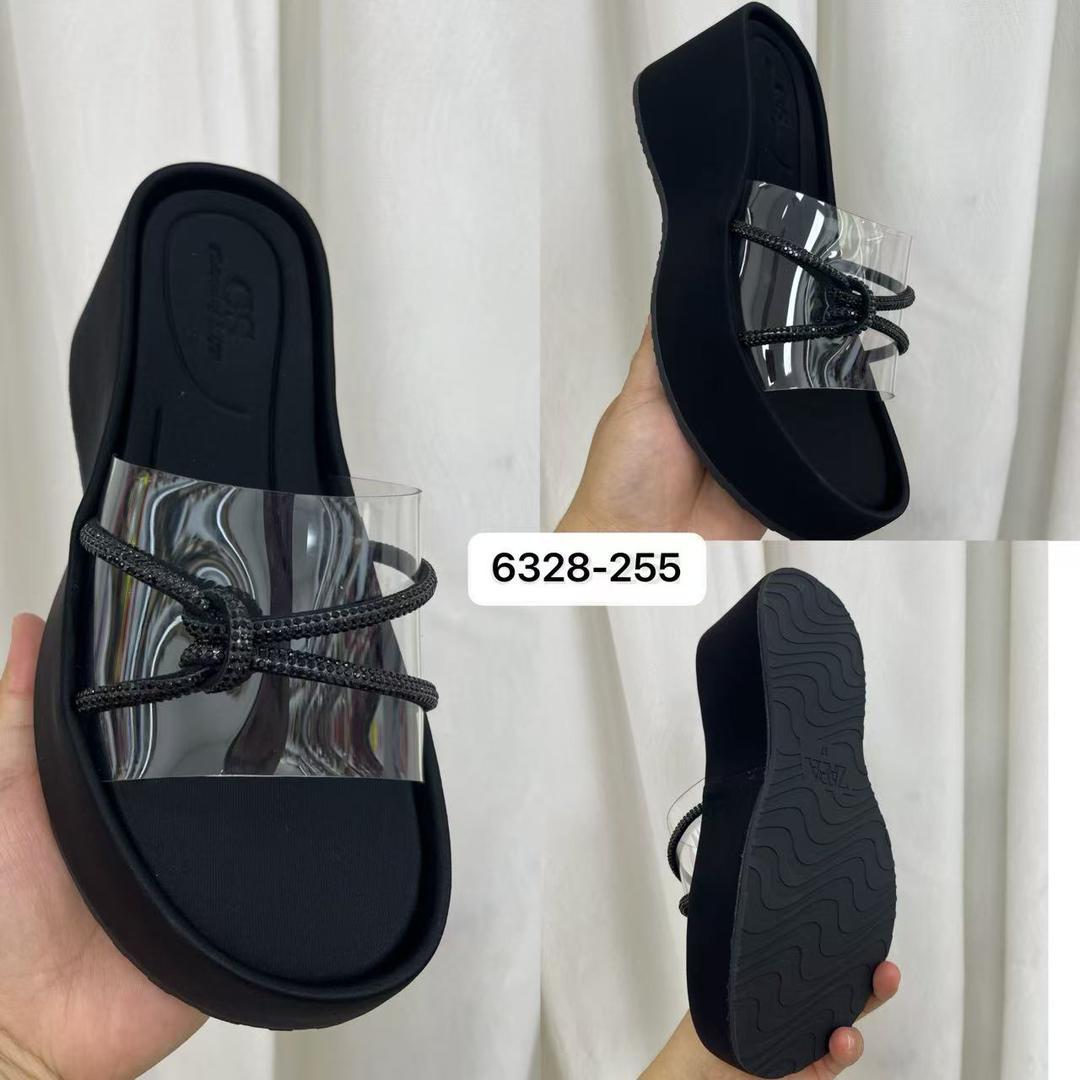 Ladies Shoe