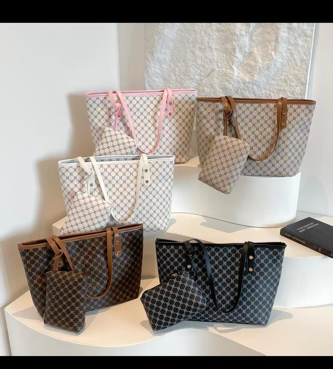 Ladies hand bag